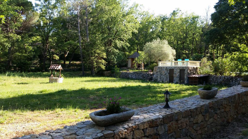 Le Donjon Des Combes Et Son Spa Fayence Room photo